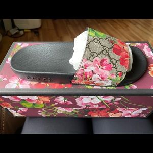 Gucci St. Bloom Slides